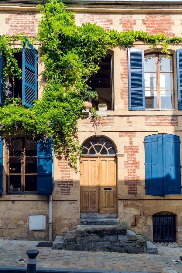 Charleville-Mézières Suite Mana Ohana - Luxe Et Authenticite A 2 Pas De La Place Ducale Avec Parking Prive מראה חיצוני תמונה