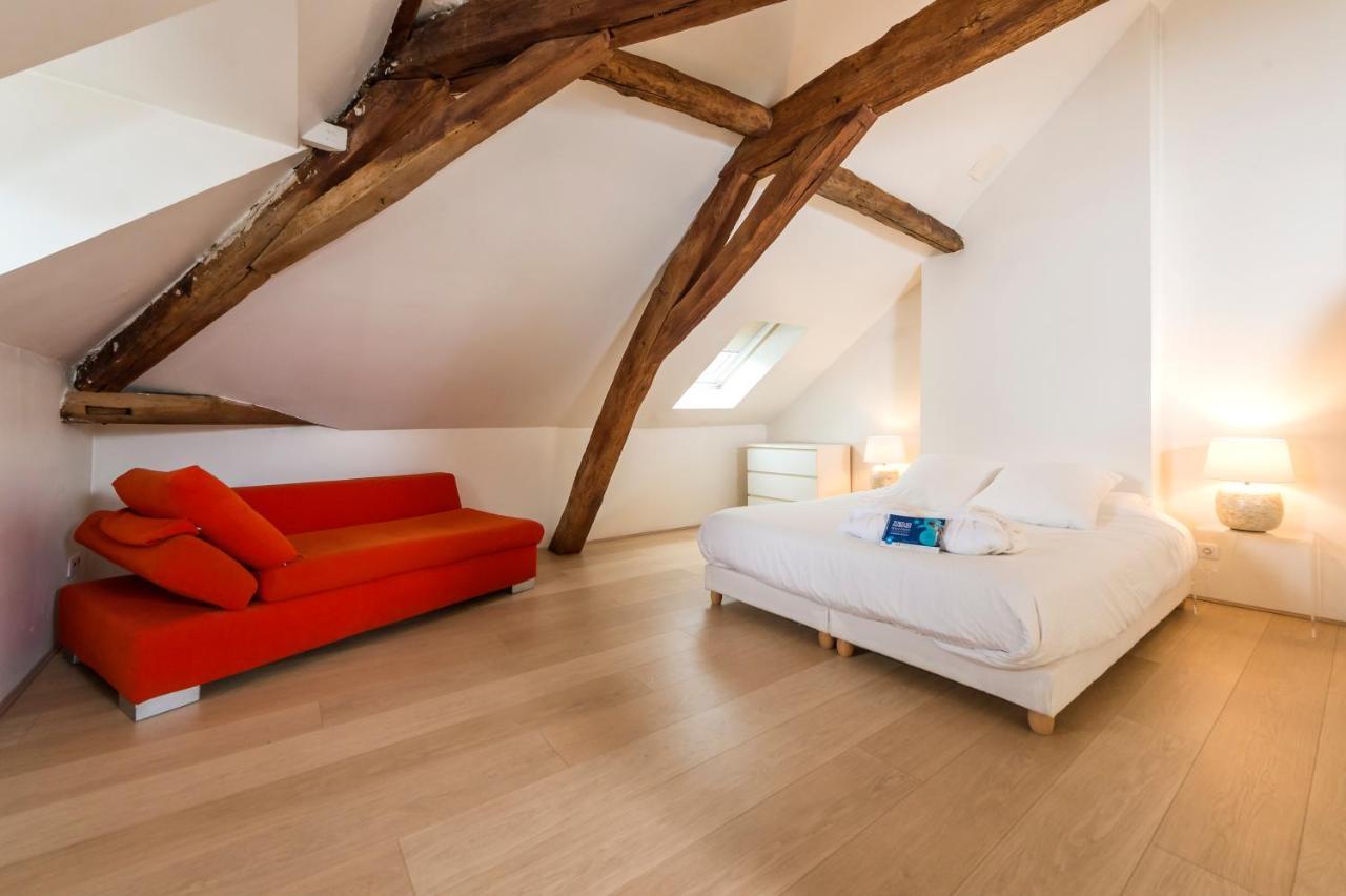 Charleville-Mézières Suite Mana Ohana - Luxe Et Authenticite A 2 Pas De La Place Ducale Avec Parking Prive מראה חיצוני תמונה