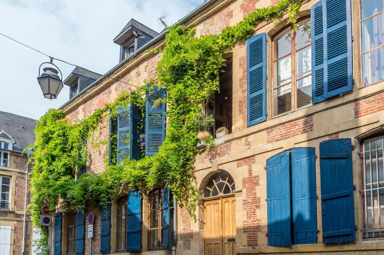 Charleville-Mézières Suite Mana Ohana - Luxe Et Authenticite A 2 Pas De La Place Ducale Avec Parking Prive מראה חיצוני תמונה